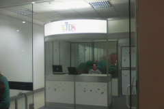 empresa--046